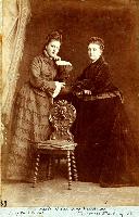 Valentine ( Ma ) MOULONGUET (née DAUDIRAC) et sa soeur Marie PRIVAT ( Ma ) 