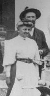 1910 _ environ _ Henri et Louise MOULONGUET