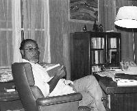Henri BALAZARD en pleine préparation d'un dossier