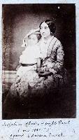 ABADIE Josephine epouse de Edouard PRIVAT et son fils Paul