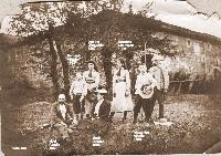 Noel  et Marie ABADIE  leurs fils et les cousines germaines DIEUZEIDE