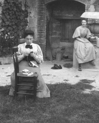 1896-Marie Louise&MartheAncely